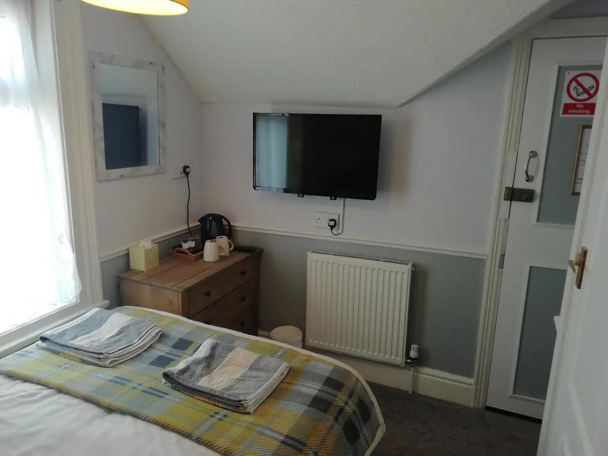 Shirley Heights Hotel Blackpool Bed & Breakfast
